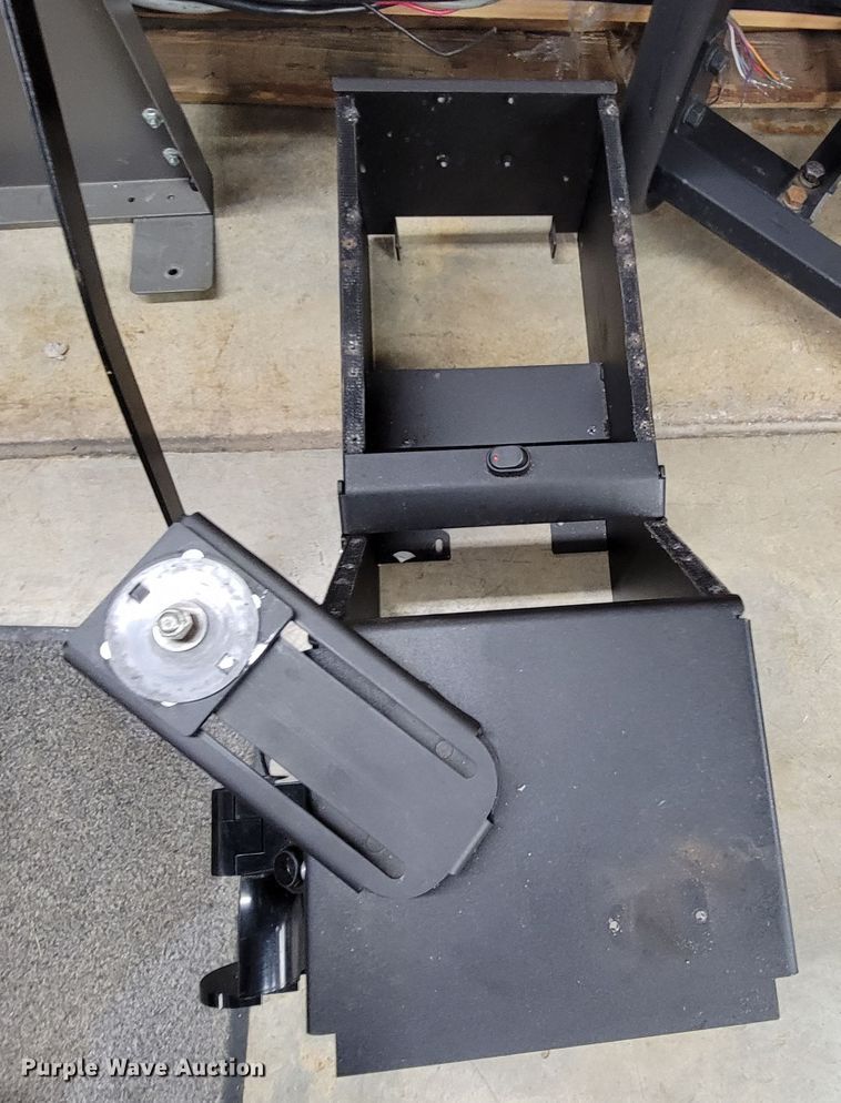 image for item KQ9222 Automotive equipment