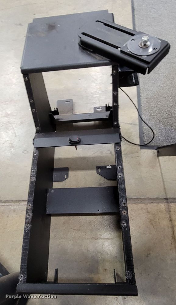 image for item KQ9222 Automotive equipment