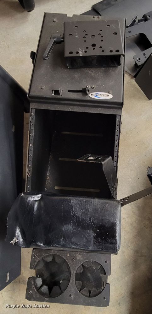 image for item KQ9223 Automotive equipment