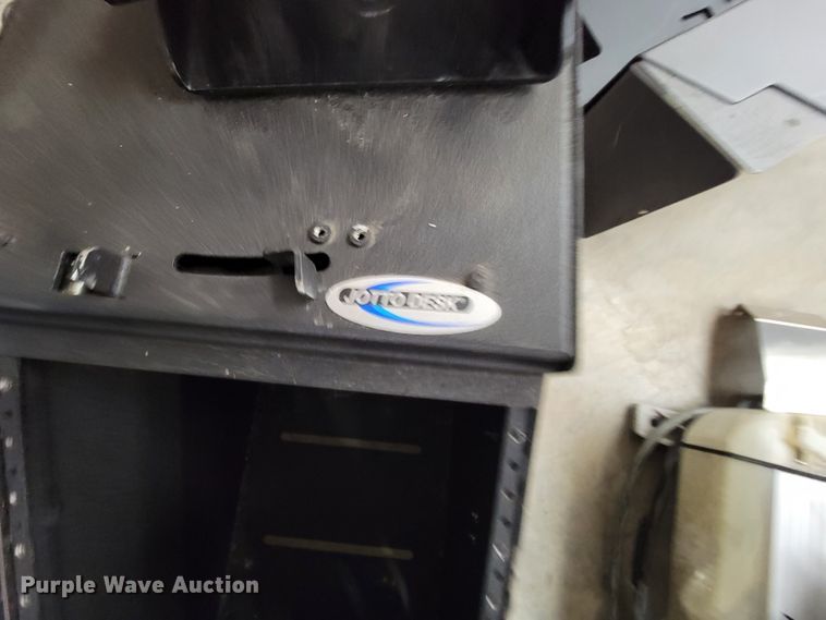 image for item KQ9223 Automotive equipment