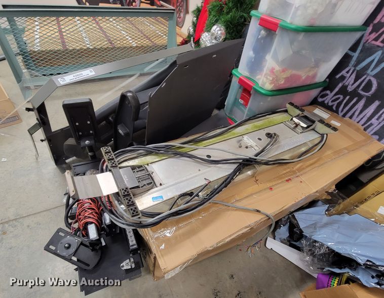 image for item KQ9224 Automotive equipment