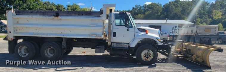 image for item KQ9239 2009 International WorkStar 7500  dump truck