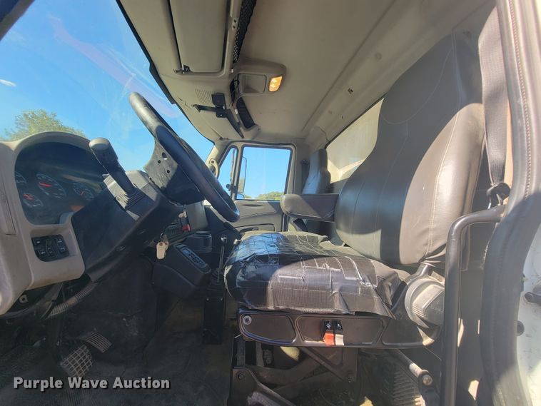 image for item KQ9239 2009 International WorkStar 7500  dump truck