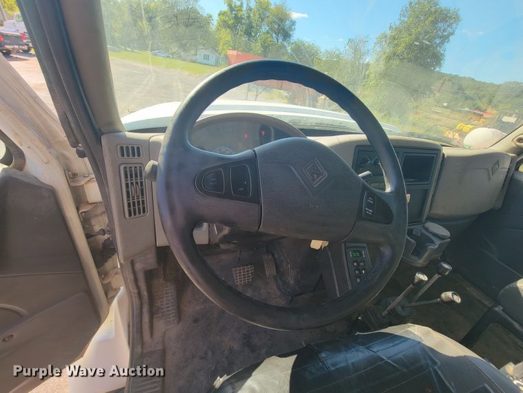 image for item KQ9239 2009 International WorkStar 7500  dump truck