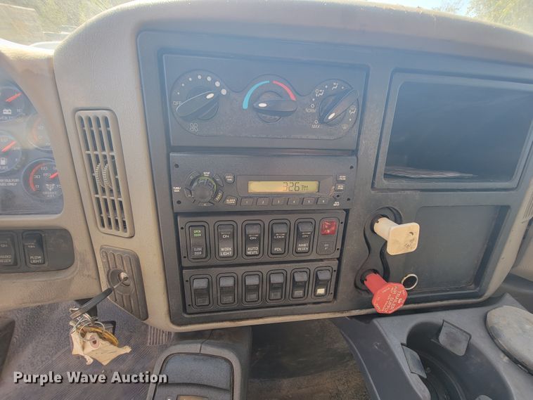 image for item KQ9239 2009 International WorkStar 7500  dump truck