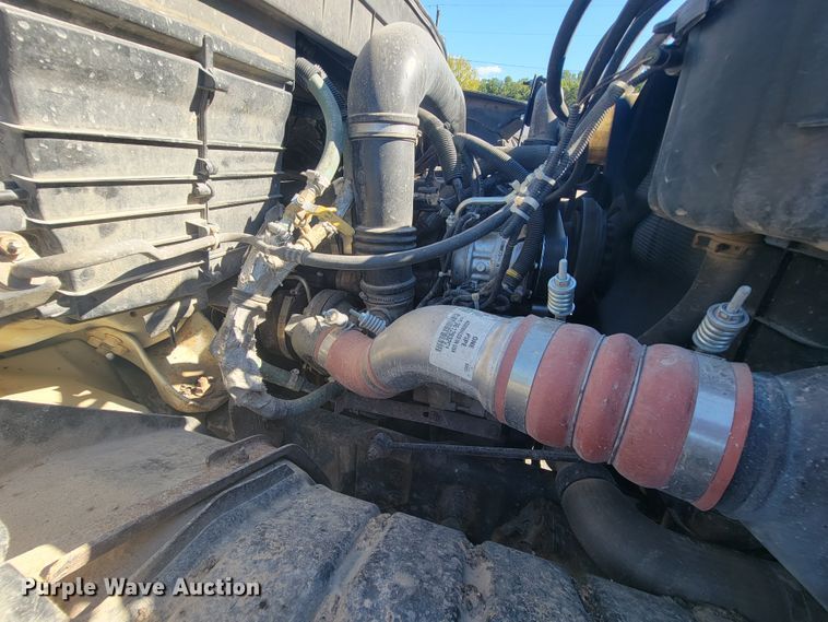 image for item KQ9239 2009 International WorkStar 7500  dump truck