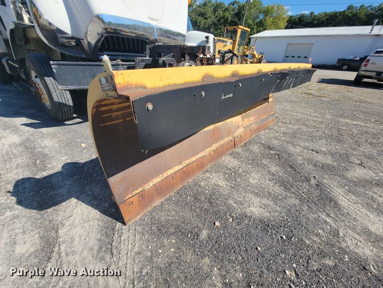 image for item KQ9239 2009 International WorkStar 7500  dump truck