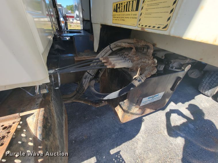 image for item KQ9239 2009 International WorkStar 7500  dump truck