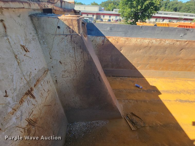 image for item KQ9239 2009 International WorkStar 7500  dump truck