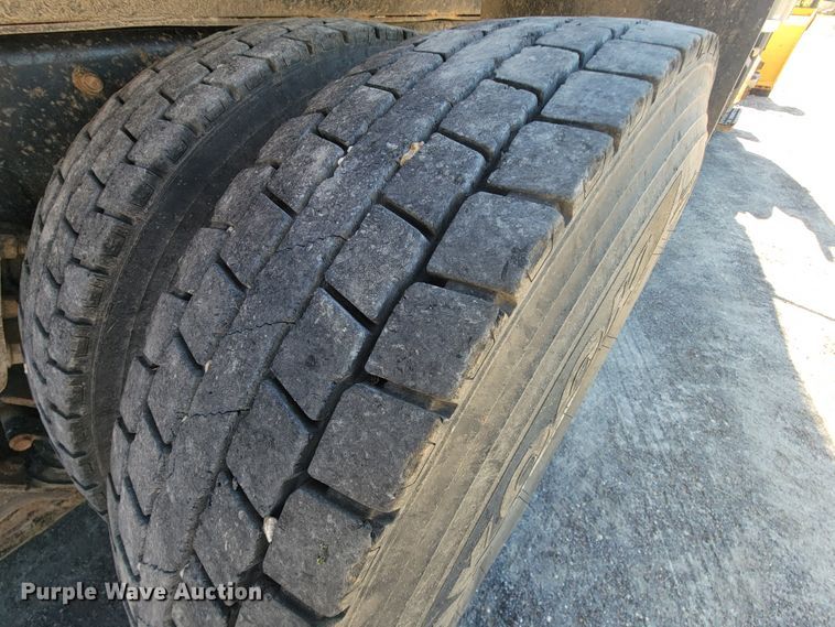 image for item KQ9239 2009 International WorkStar 7500  dump truck