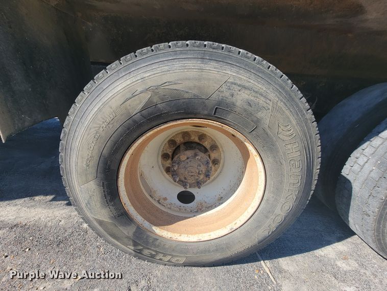 image for item KQ9239 2009 International WorkStar 7500  dump truck