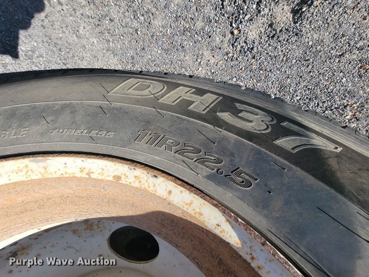 image for item KQ9239 2009 International WorkStar 7500  dump truck