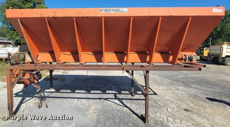 image for item KQ9241 Bonnell BV-1550-CS  salt spreader