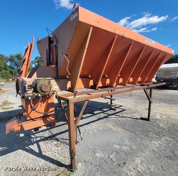 image for item KQ9241 Bonnell BV-1550-CS  salt spreader