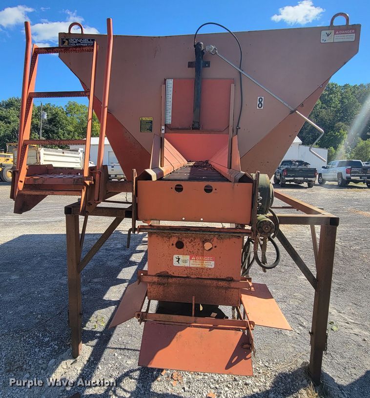 image for item KQ9241 Bonnell BV-1550-CS  salt spreader