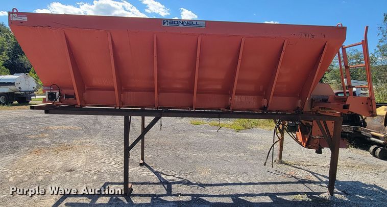 image for item KQ9241 Bonnell BV-1550-CS  salt spreader