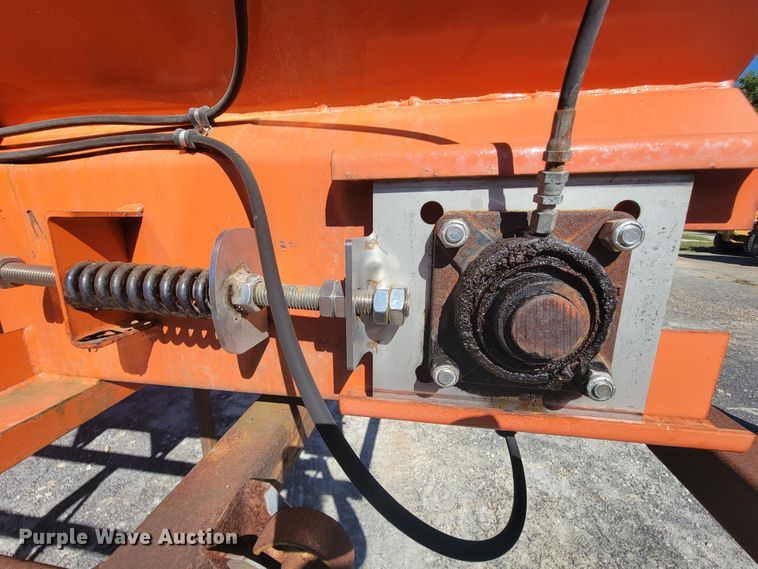 image for item KQ9241 Bonnell BV-1550-CS  salt spreader