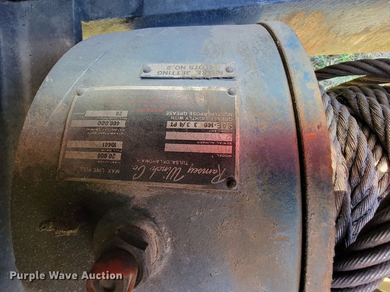 image for item KQ9250 1992 Ford F700  rescue vehicle