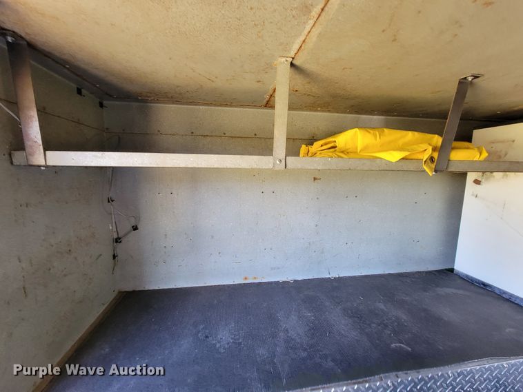 image for item KQ9250 1992 Ford F700  rescue vehicle