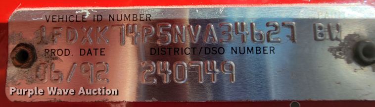 image for item KQ9250 1992 Ford F700  rescue vehicle