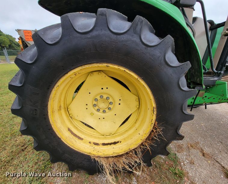 image for item KQ9254 John Deere 6615  tractor