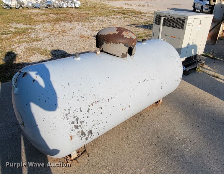 image for item KQ9321 Onan 1200  generator