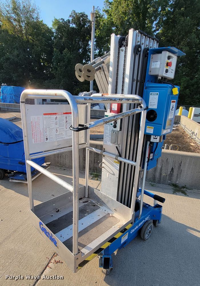 image for item KQ9324 Genie AWP-30S  vertical lift