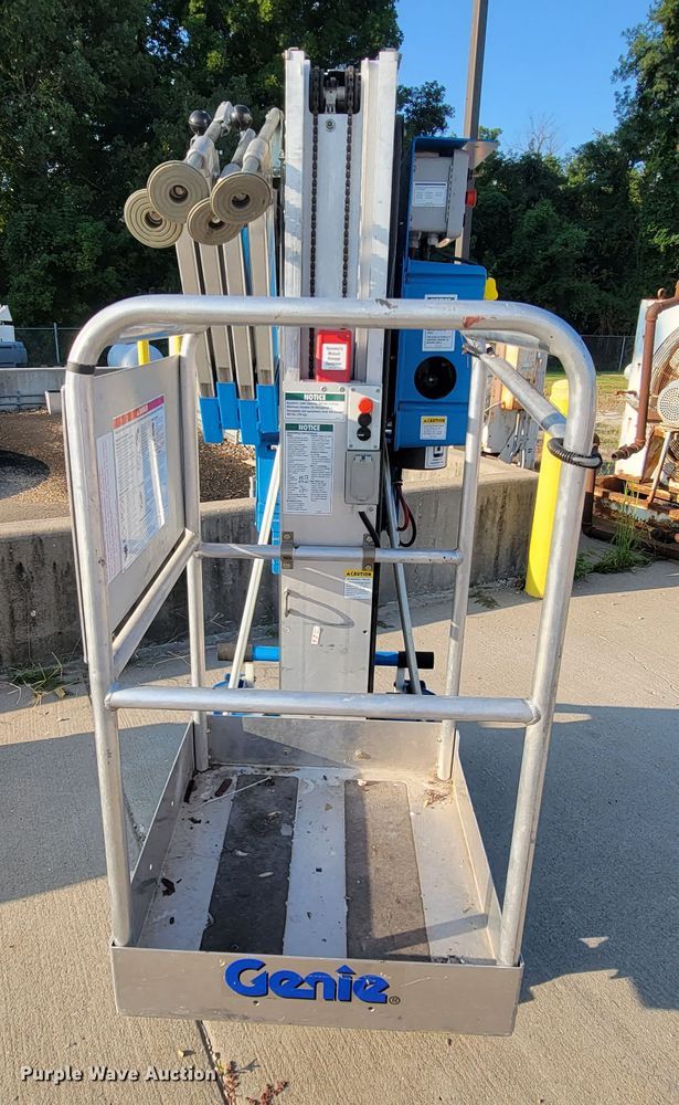 image for item KQ9324 Genie AWP-30S  vertical lift