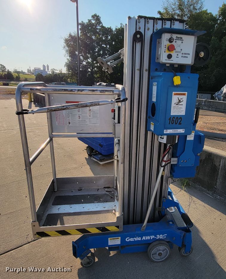 image for item KQ9324 Genie AWP-30S  vertical lift