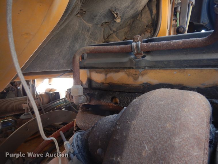 image for item KU9341 2004 Sterling LT9511  dump truck