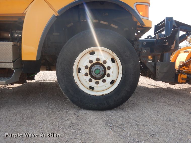 image for item KU9341 2004 Sterling LT9511  dump truck