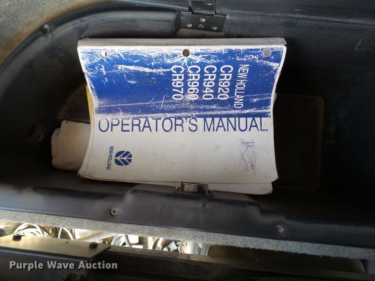 image for item DA7164 2004 New Holland CR960  combine