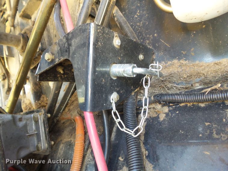 image for item DA7164 2004 New Holland CR960  combine