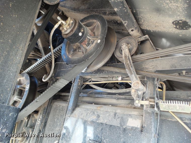 image for item DA7164 2004 New Holland CR960  combine