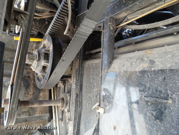 image for item DA7164 2004 New Holland CR960  combine