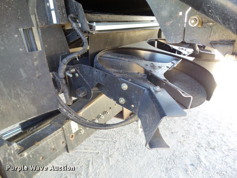 image for item DA7164 2004 New Holland CR960  combine