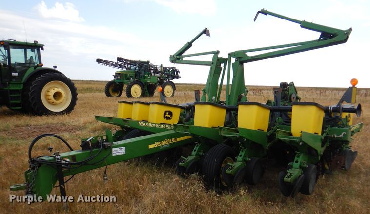 image for item DI5289 John Deere 1760 Max Emerge Plus  no-till planter