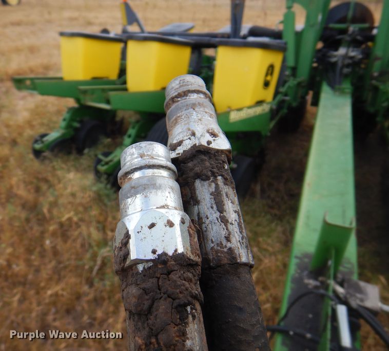 image for item DI5289 John Deere 1760 Max Emerge Plus  no-till planter