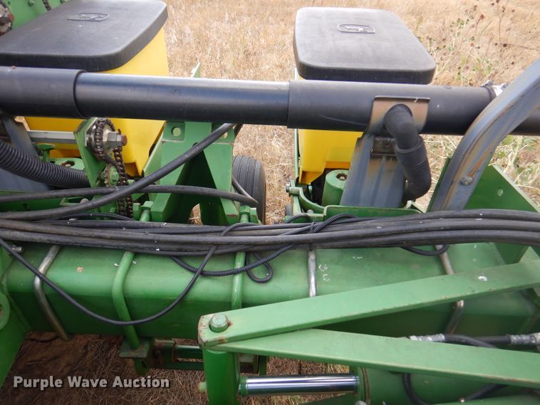 image for item DI5289 John Deere 1760 Max Emerge Plus  no-till planter