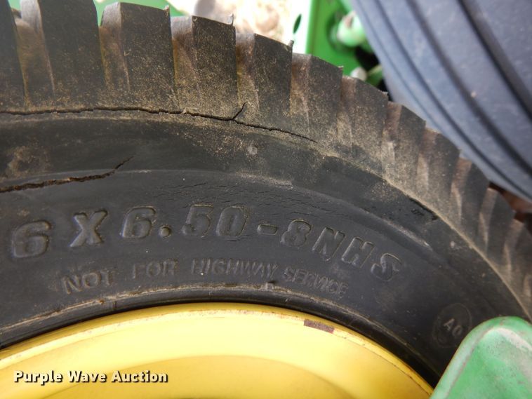 image for item DI5289 John Deere 1760 Max Emerge Plus  no-till planter