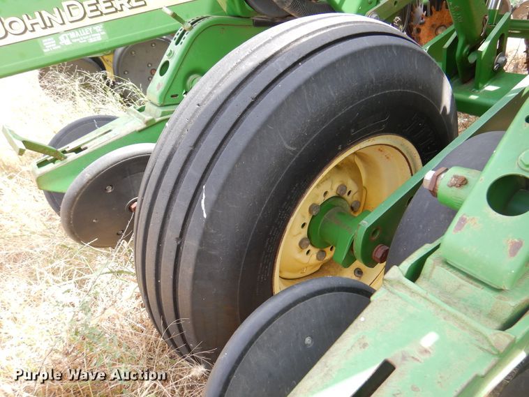 image for item DI5289 John Deere 1760 Max Emerge Plus  no-till planter