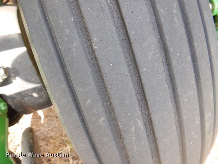 image for item DI5289 John Deere 1760 Max Emerge Plus  no-till planter