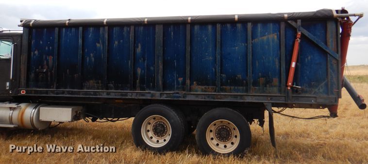 image for item DI5290 1988 International F9300  grain truck