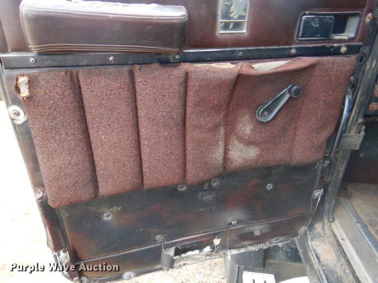 image for item DI5290 1988 International F9300  grain truck