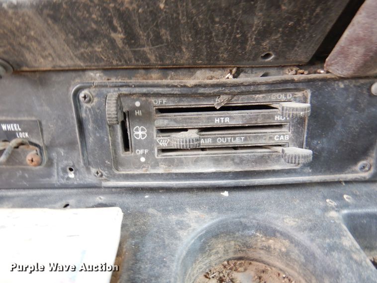 image for item DI5290 1988 International F9300  grain truck