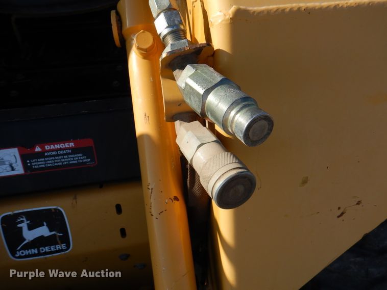 image for item DI5291 1998 John Deere 5575  skid steer loader