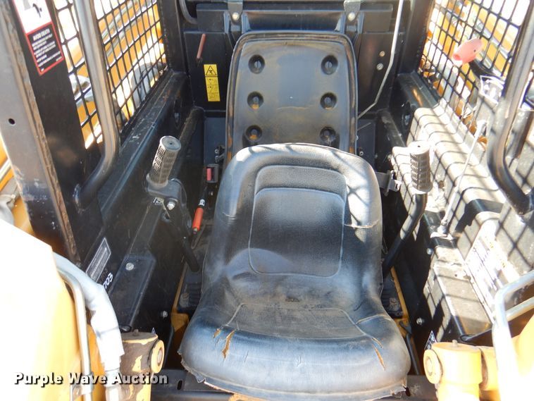 image for item DI5291 1998 John Deere 5575  skid steer loader