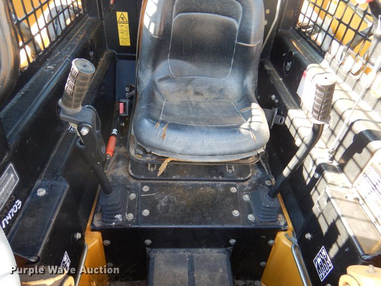 image for item DI5291 1998 John Deere 5575  skid steer loader