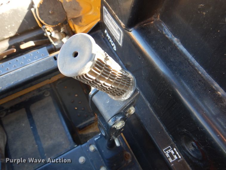 image for item DI5291 1998 John Deere 5575  skid steer loader