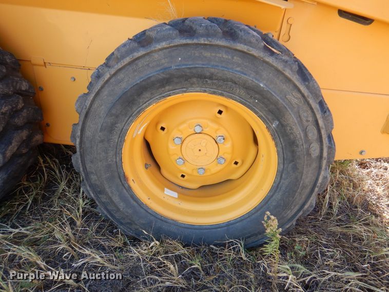 image for item DI5291 1998 John Deere 5575  skid steer loader